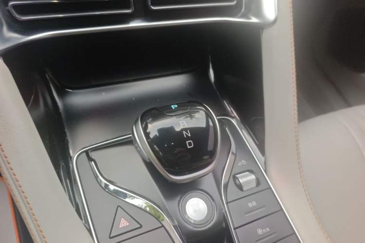 Used BYD Song PLUS New Energy 2021 DM-i 110KM Flagship Model Gear Lever