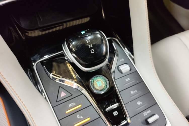 Used BYD Song PLUS New Energy 2021 DM-i 51KM Prestige Model Gear Lever