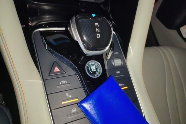 Used BYD Song PLUS New Energy 2021 DM-i 110KM Flagship PLUS Gear Lever