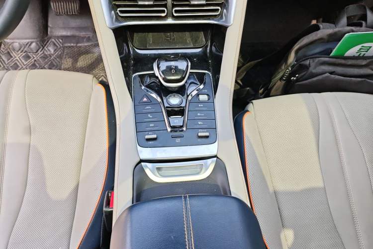 Used BYD Song PLUS New Energy 2021 DM-i 51KM Prestige Model Gear Lever