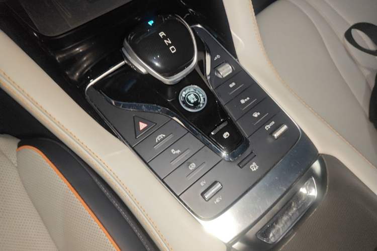 Used BYD Song PLUS New Energy 2021 DM-i 51KM Prestige Model Gear Lever