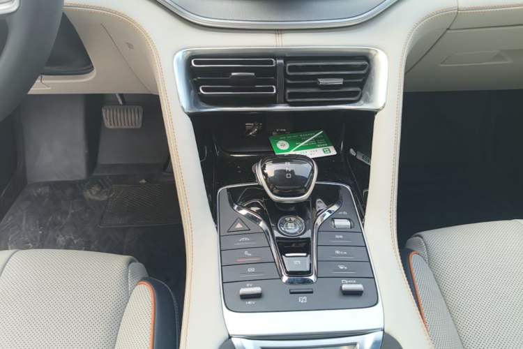 Used BYD Song PLUS New Energy 2021 DM-i 51KM Prestige Model Gear Lever