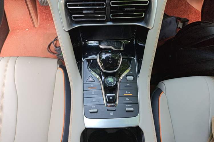 Used BYD Song PLUS New Energy 2021 EV Deluxe Model Gear Lever