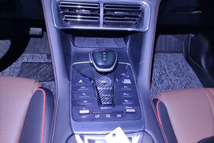 Used BYD Song PLUS New Energy 2021 DM-i 100KM Four-Wheel Drive Flagship PLUS Gear Lever