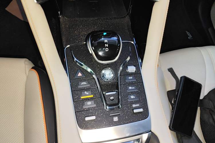 Used BYD Song PLUS New Energy 2021 DM-i 110KM Flagship PLUS Gear Lever