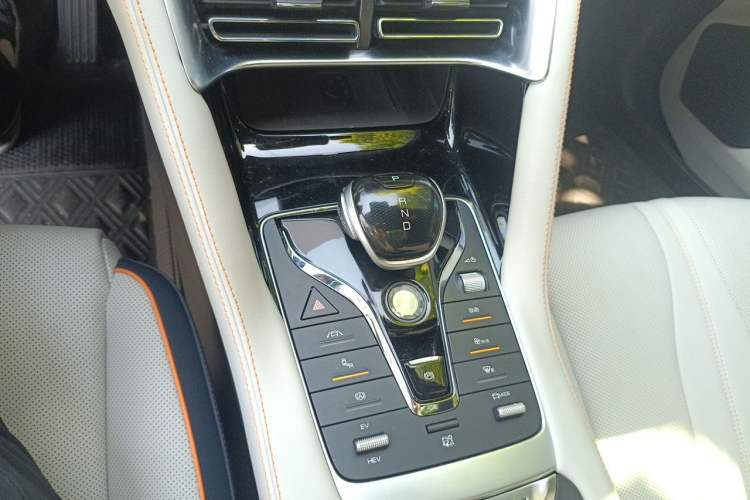 Used BYD Song PLUS New Energy 2021 DM-i 51KM Prestige Model Gear Lever