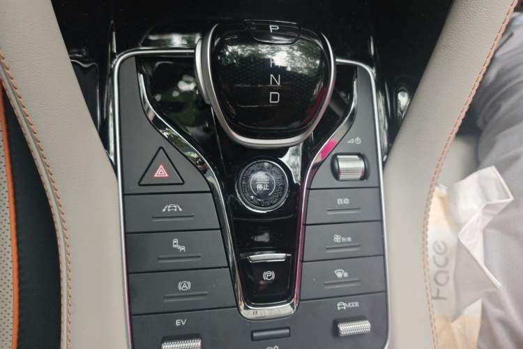 Used BYD Song PLUS New Energy 2021 DM-i 51KM Prestige Model Gear Lever