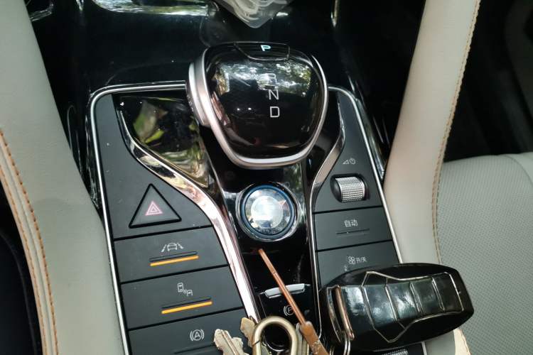 Used BYD Song PLUS New Energy 2021 DM-i 110KM Flagship PLUS Gear Lever