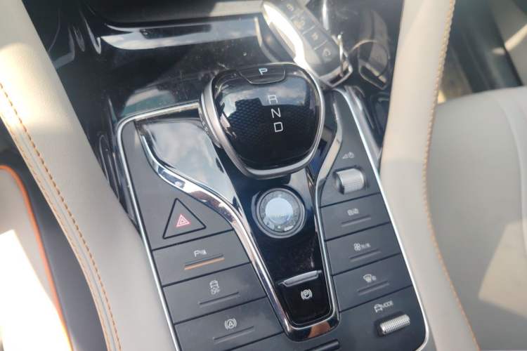 Used BYD Song PLUS New Energy 2021 DM-i 110KM Flagship Model Gear Lever
