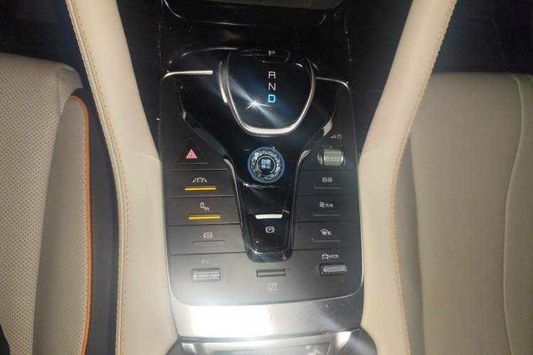 Used BYD Song PLUS New Energy 2021 DM-i 110KM Flagship PLUS Gear Lever