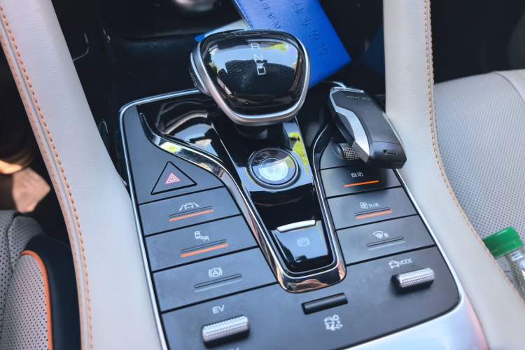 Used BYD Song PLUS New Energy 2021 DM-i 110KM Flagship PLUS Gear Lever