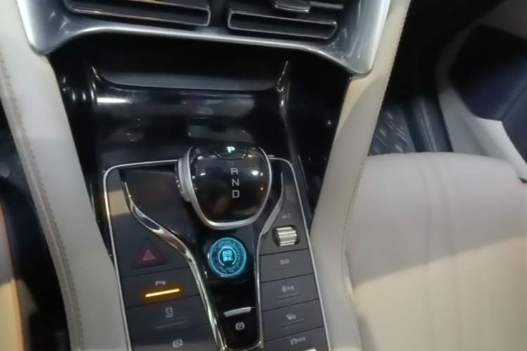 Used BYD Song PLUS New Energy 2021 DM-i 110KM Flagship Model Gear Lever