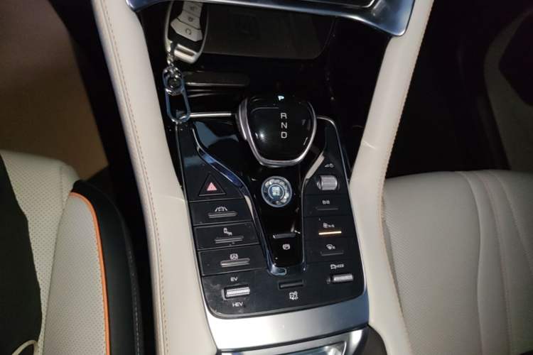 Used BYD Song PLUS New Energy 2021 DM-i 110KM Flagship PLUS Gear Lever