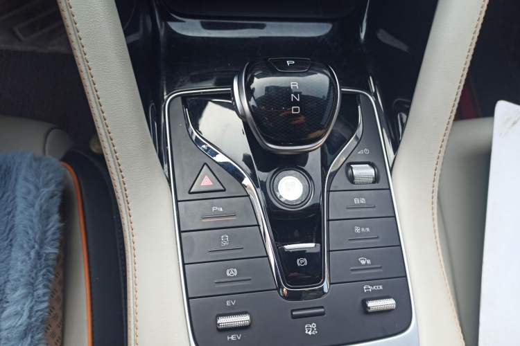 Used BYD Song PLUS New Energy 2021 DM-i 110KM Flagship Model Gear Lever
