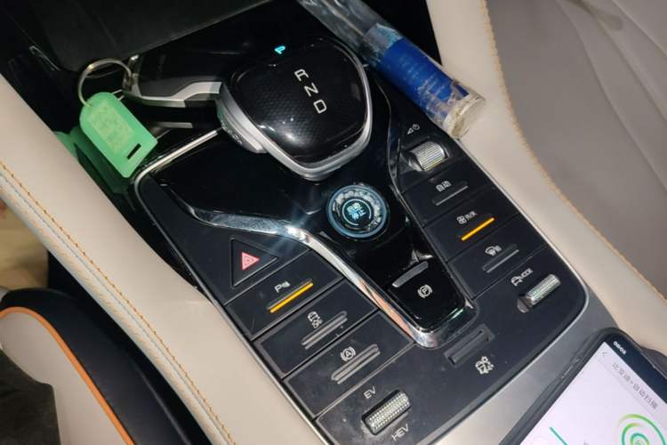 Used BYD Song PLUS New Energy 2021 DM-i 110KM Flagship Model Gear Lever