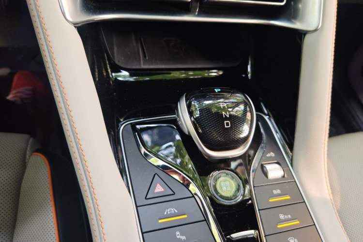 Used BYD Song PLUS New Energy 2021 DM-i 110KM Flagship PLUS Gear Lever