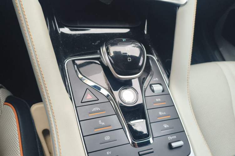 Used BYD Song PLUS New Energy 2021 DM-i 110KM Flagship PLUS Gear Lever