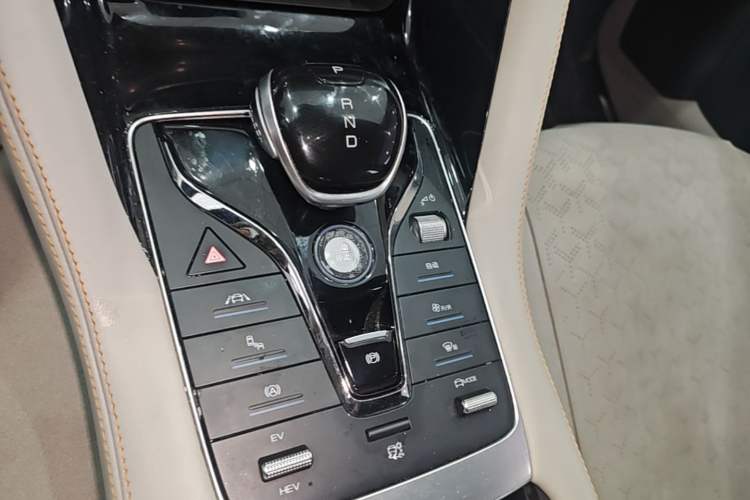 Used BYD Song PLUS New Energy 2021 DM-i 51KM Prestige Model Gear Lever