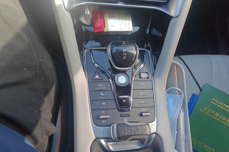 Used BYD Song PLUS New Energy 2021 DM-i 51KM Prestige Model Gear Lever