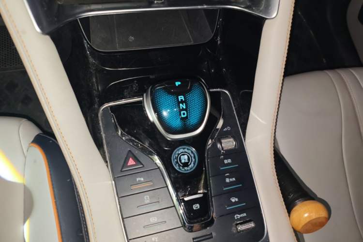 Used BYD Song PLUS New Energy 2021 DM-i 110KM Flagship Model Gear Lever
