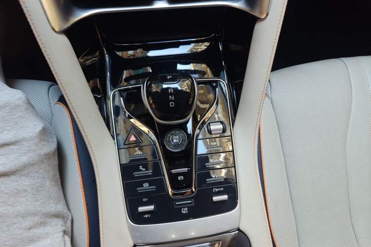Used BYD Song PLUS New Energy 2021 DM-i 110KM Flagship PLUS Gear Lever