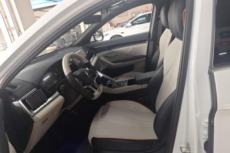 Used BYD Song PLUS New Energy 2021 DM-i 110KM Flagship PLUS Interior 1
