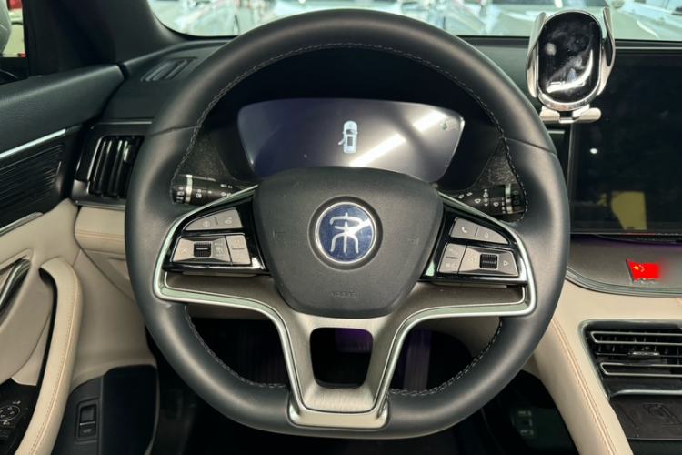 Used BYD Song PLUS New Energy 2021 DM-i 51KM Prestige Model Interior 10