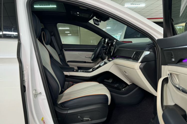Used BYD Song PLUS New Energy 2021 DM-i 51KM Prestige Model Interior 2