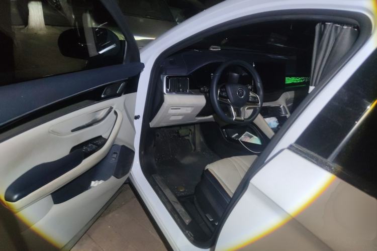 Used BYD Song PLUS New Energy 2021 EV Flagship Model Interior 3