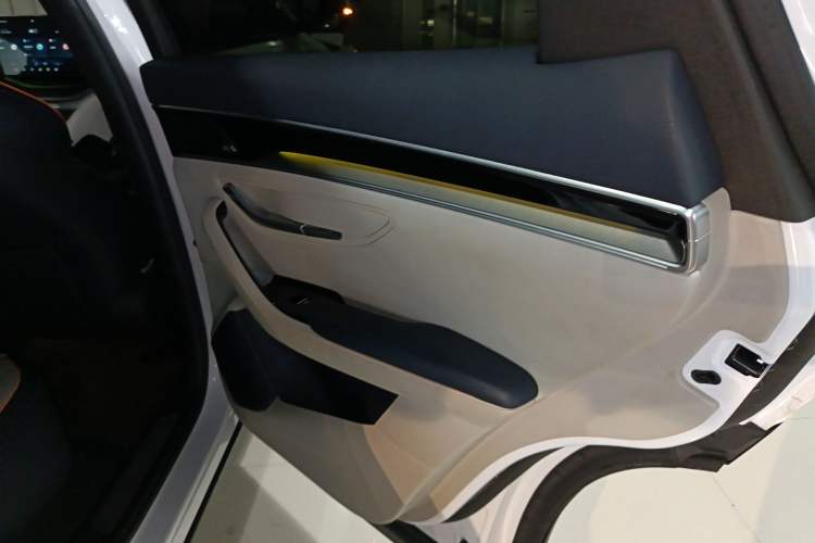 Used BYD Song PLUS New Energy 2021 DM-i 110KM Flagship PLUS Interior 3