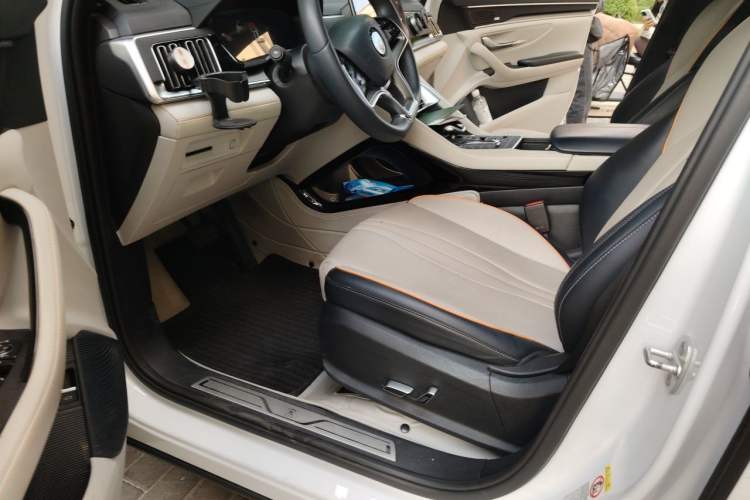 Used BYD Song PLUS New Energy 2021 DM-i 110KM Flagship PLUS Interior 3