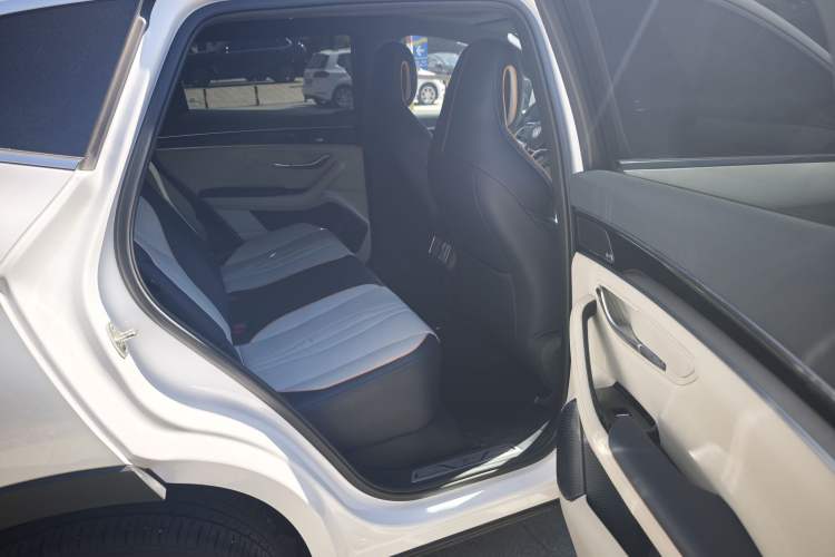 Used BYD Song PLUS New Energy 2021 DM-i 110KM Flagship PLUS Interior 4