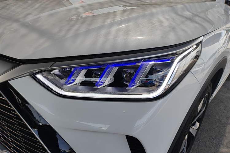 Used BYD Song PLUS New Energy 2021 DM-i 110KM Flagship PLUS 5G Edition Left Front Headlight