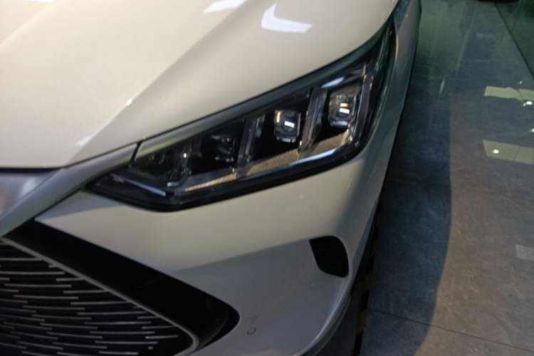 Used BYD Song PLUS New Energy 2021 DM-i 110KM Flagship Model Left Front Headlight