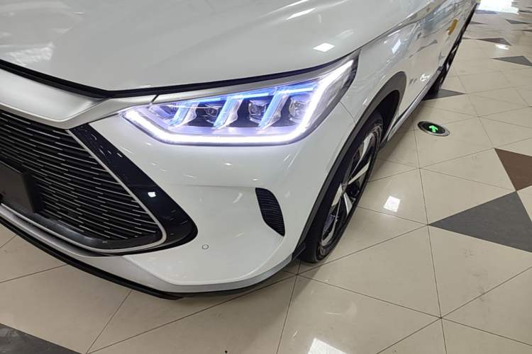 Used BYD Song PLUS New Energy 2021 DM-i 100KM Four-Wheel Drive Flagship PLUS Left Front Headlight