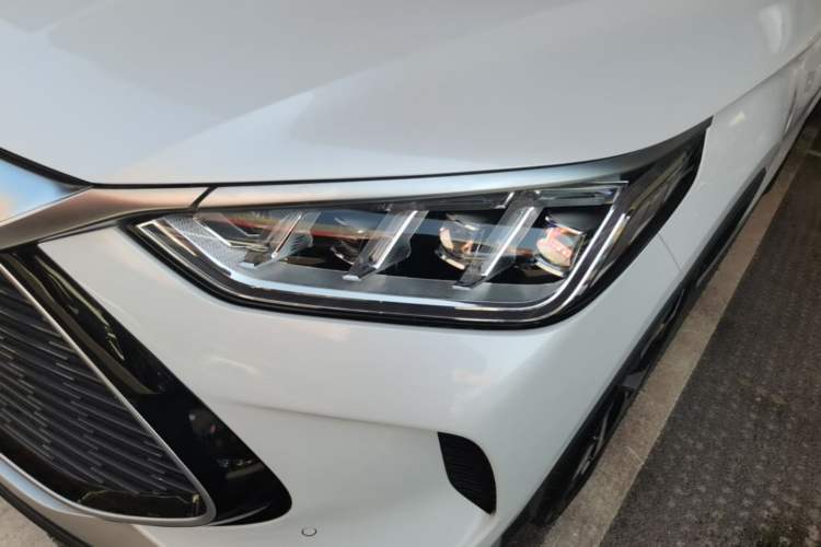 Used BYD Song PLUS New Energy 2021 DM-i 110KM Flagship PLUS 5G Edition Left Front Headlight