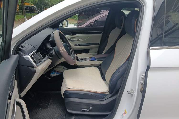 Used BYD Song PLUS New Energy 2021 EV Flagship Model Left Front Seat