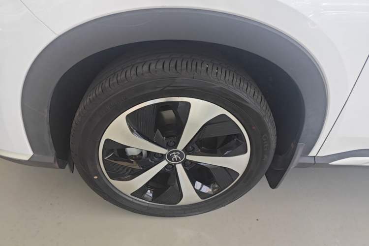 Used BYD Song PLUS New Energy 2021 DM-i 110KM Flagship PLUS Left Front Wheel Hub