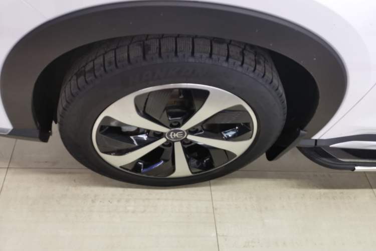 Used BYD Song PLUS New Energy 2021 DM-i 100KM Four-Wheel Drive Flagship PLUS Left Front Wheel Hub