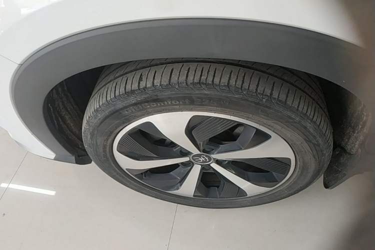 Used BYD Song PLUS New Energy 2021 DM-i 110KM Flagship PLUS Left Front Wheel Hub