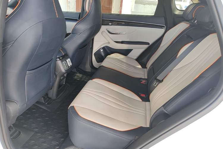 Used BYD Song PLUS New Energy 2021 DM-i 110KM Flagship PLUS 5G Edition Left Rear Seat