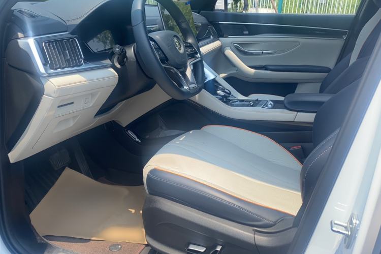 Used BYD Song PLUS New Energy 2021 EV Flagship Model Left Rear Seat