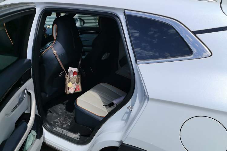 Used BYD Song PLUS New Energy 2021 EV Flagship Model Left Rear Seat