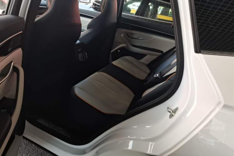 Used BYD Song PLUS New Energy 2021 DM-i 110KM Flagship PLUS 5G Edition Left Rear Seat
