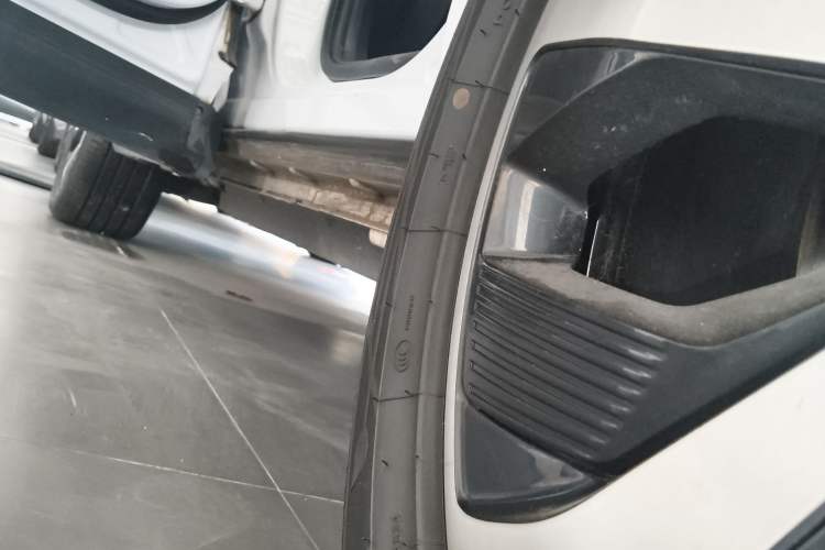 Used BYD Song PLUS New Energy 2021 EV Deluxe Model Left Side Sill