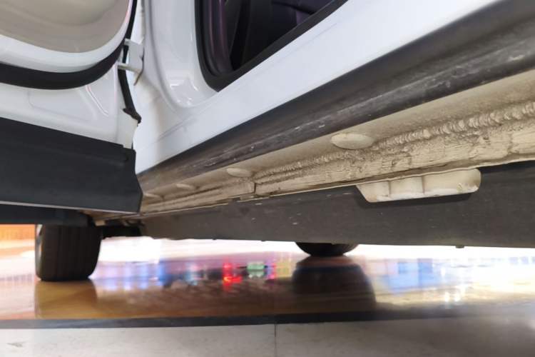 Used BYD Song PLUS New Energy 2021 EV Flagship Model Left Side Sill