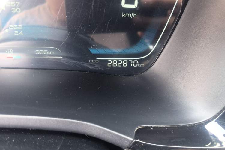 Used BYD Song PLUS New Energy 2021 DM-i 110KM Flagship Model Odometer Close Up