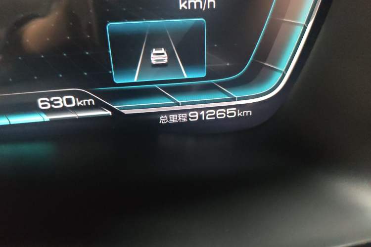 Used BYD Song PLUS New Energy 2021 DM-i 110KM Flagship PLUS Odometer Close Up