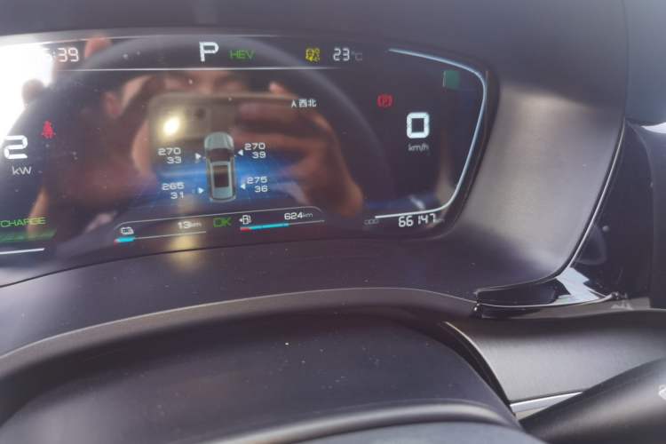 Used BYD Song PLUS New Energy 2021 DM-i 110KM Flagship Model Odometer Close Up
