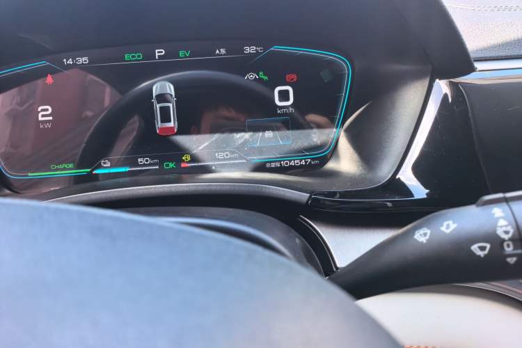 Used BYD Song PLUS New Energy 2021 DM-i 110KM Flagship PLUS Odometer Close Up